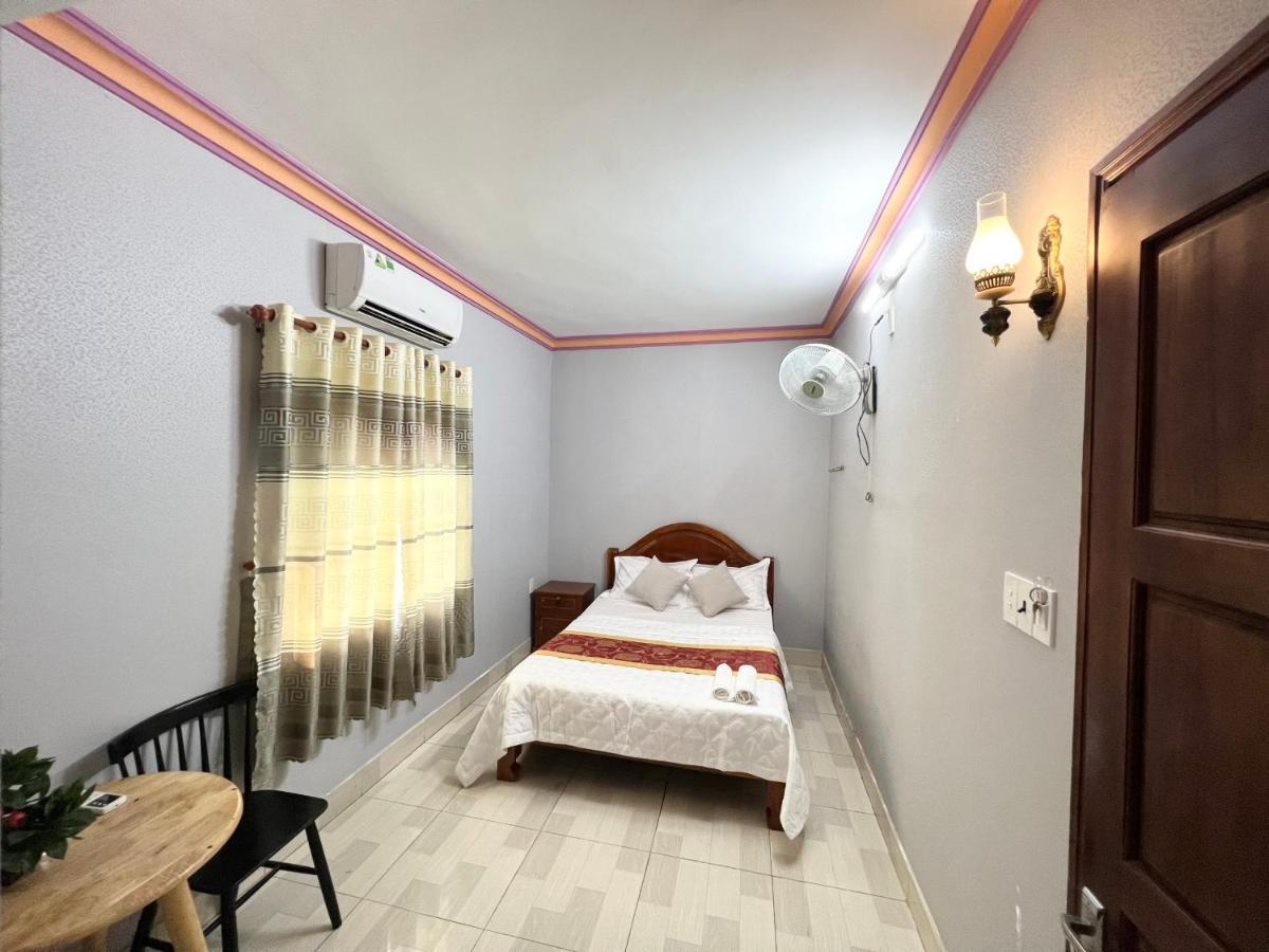 Motel Nha Nghi Hong Trang - Thu Dau Mot Zewnętrze zdjęcie